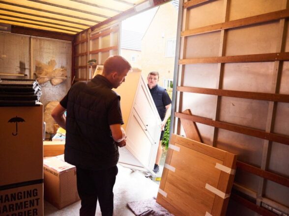 How To Find Professional Movers In Dubai