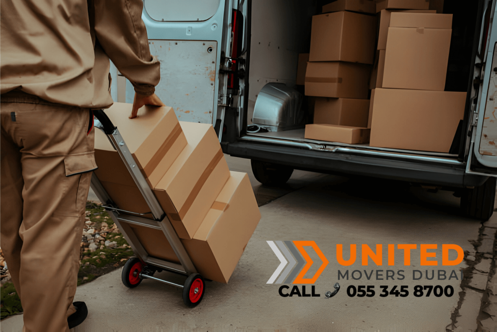 Factors to Consider When Hiring Movers for Loading